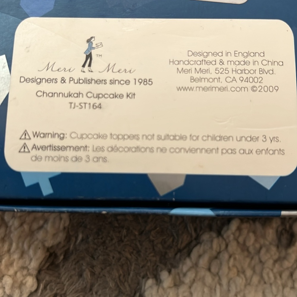 Meri Meri Hanukkah / Chanukkah cupcake kit, NIB! - Picture 2 of 2